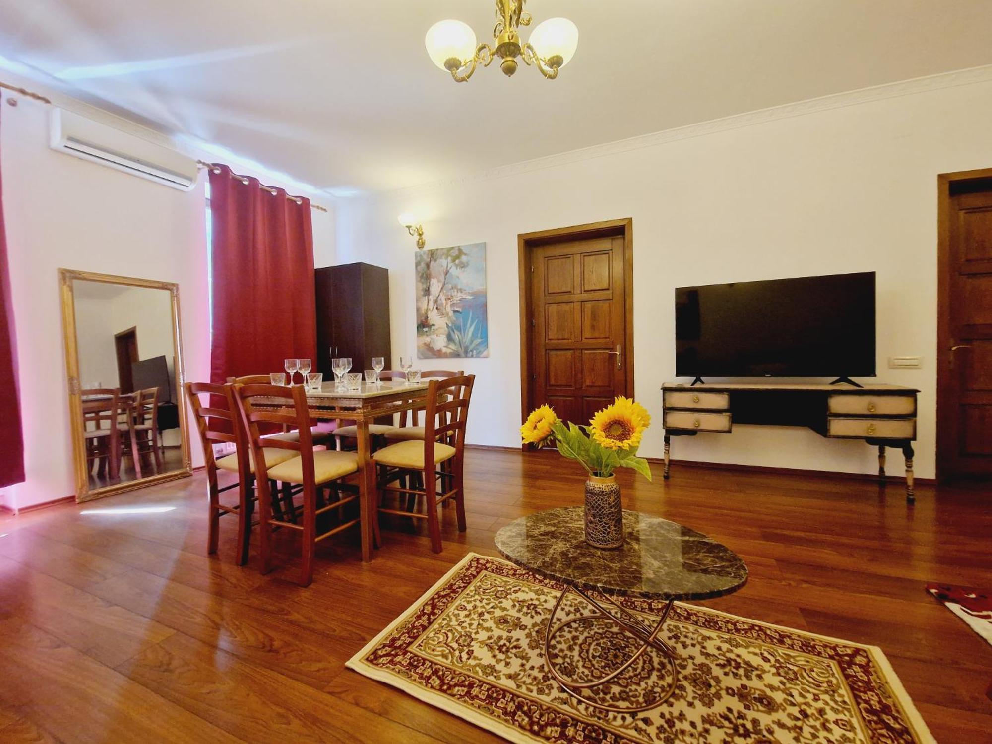 فيلا 5* Royal House Near Unirii Square كلوج-نابوكا المظهر الخارجي الصورة